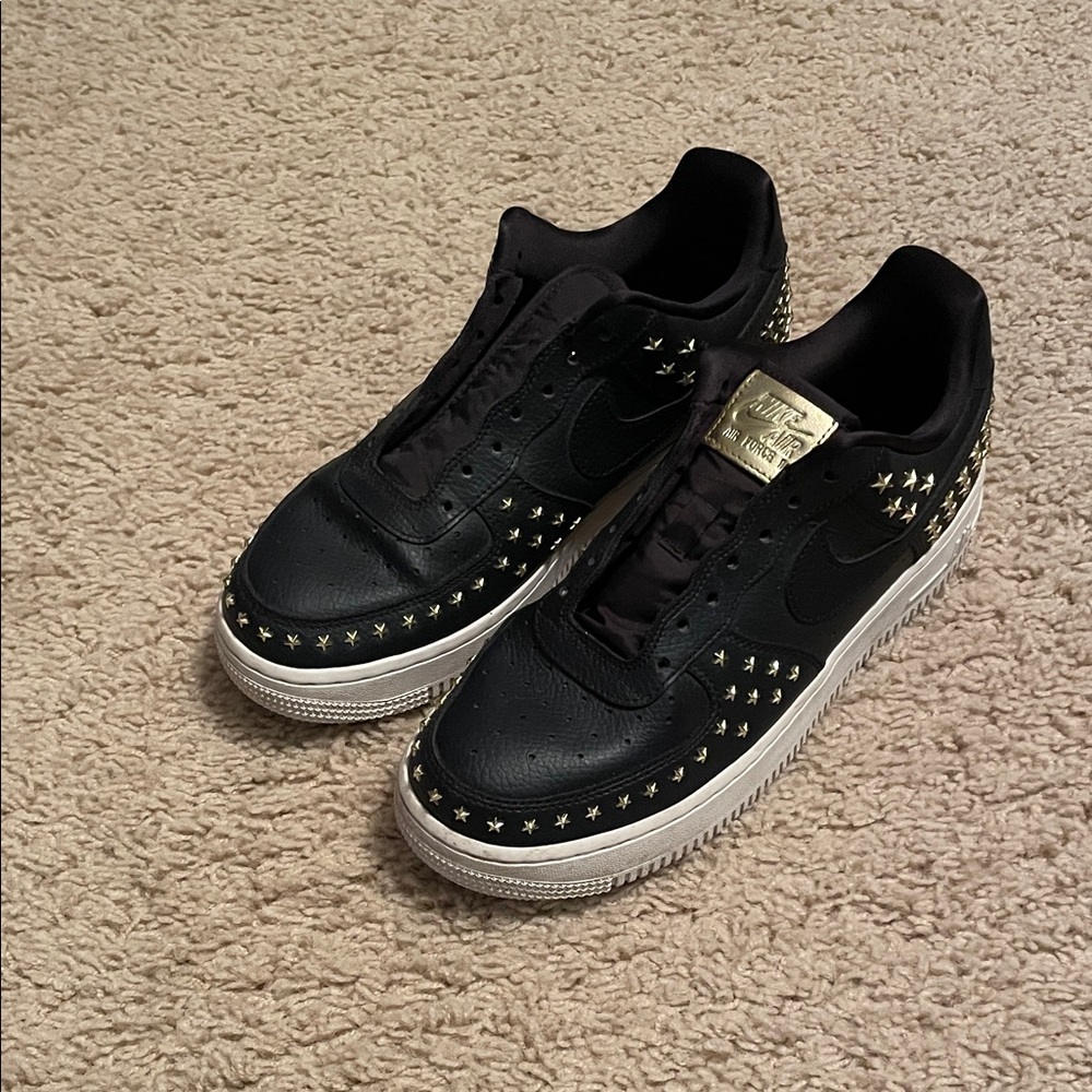 Nike Air Forces (size 8).